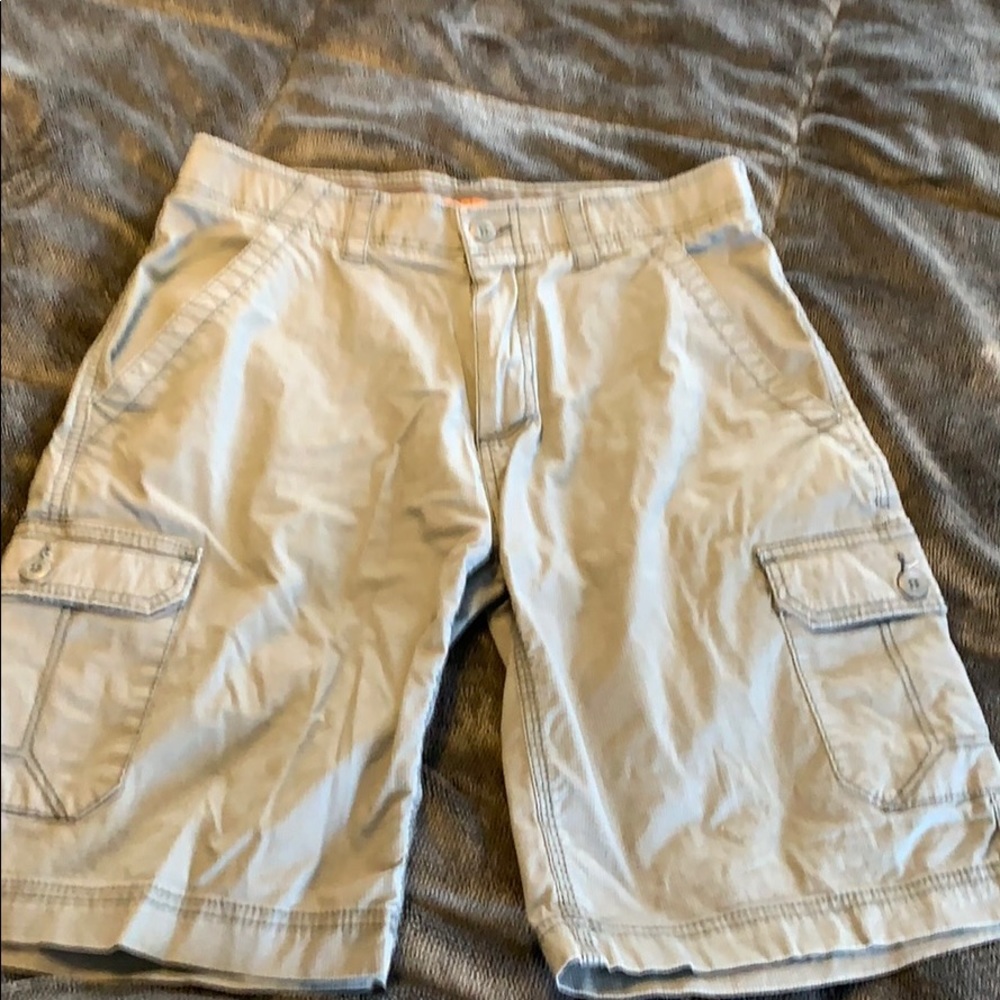 Men’s cargo shorts